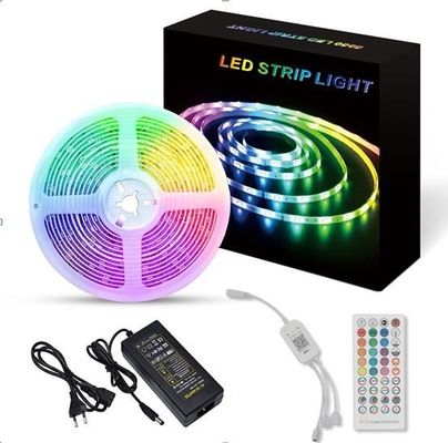 La casa di musica Ip65 APP ha condotto la striscia leggera Luces Rgb impermeabile flessibile 5050 corredi
