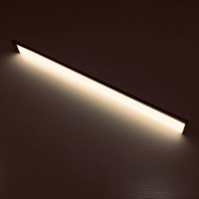 2700K alla scala della luce del sensore 6500K nell'ambito della luce notturna d'accensione interna dell'armadio da cucina LED