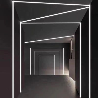 La luce del LED spoglia il Manica di alluminio con il profilo di alluminio principale gesso del gesso del muro a secco messo copertura del PC