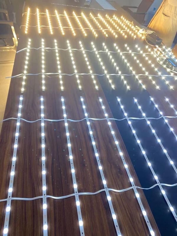 15w le strisce d'accensione lineari di alto potere LED hanno condotto Smd 3030 12v Antivari con la lente